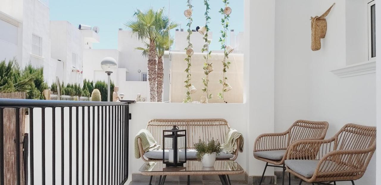 Modern Townhouse In Torrevieja, Costa Blanca Apartment Ngoại thất bức ảnh